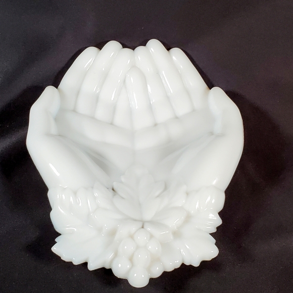Milk Glass Hand Dish - Picture 1 of 3